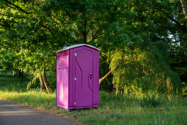 Best Restroom trailer rental cost  in Wyandotte, MI